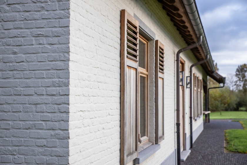 buitenschilderwerken landelijke villa door Lafaut Schilderwerken