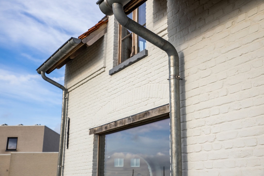 buitenschilderwerken landelijke villa door Lafaut Schilderwerken